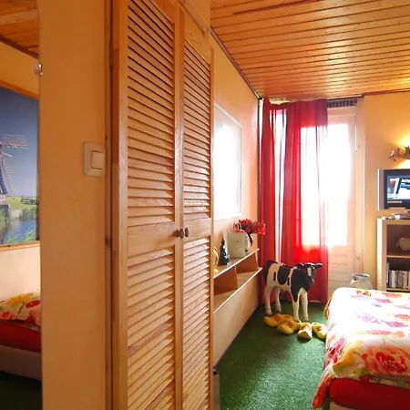Bed & Breakfast Tulip Gallery 3*
